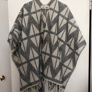 Women’s blanket poncho
